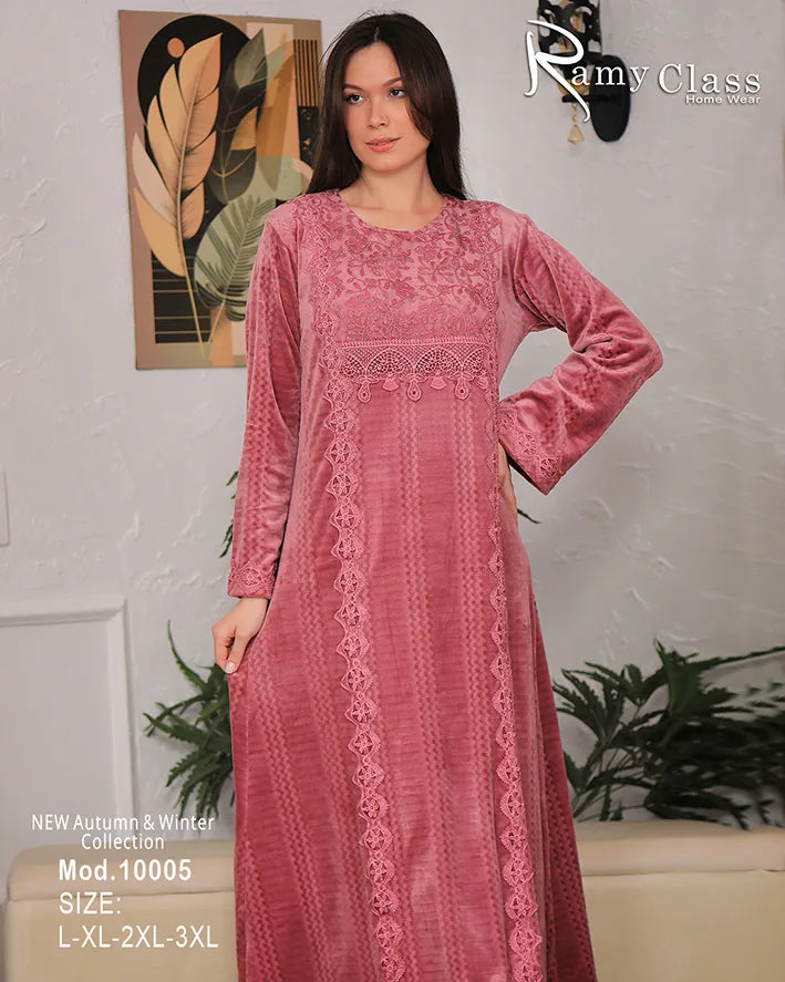 عباءة شتوية نسائية Ramy Class | موديل 10005 بتصميم دانتيل أنيق