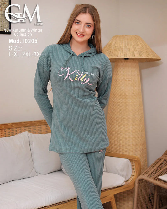 طقم شتوي حريمي قطيفة مضلع بكابيشو – موديل 10205 – مقاسات حتى 3XL