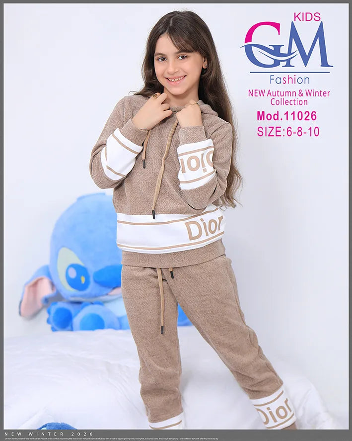 طقم بيجامة بناتي شتوي GM Kids | موديل 11026 بطبعة عصرية