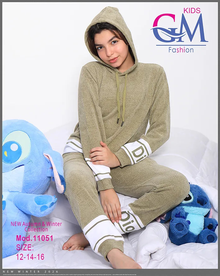 طقم بيجامة بناتي شتوي GM Kids | موديل 11051 بطبعة "Happy" لطيفة