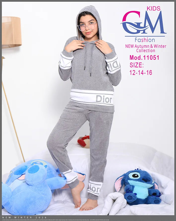 طقم بيجامة بناتي شتوي GM Kids | موديل 11051 بطبعة "Happy" لطيفة