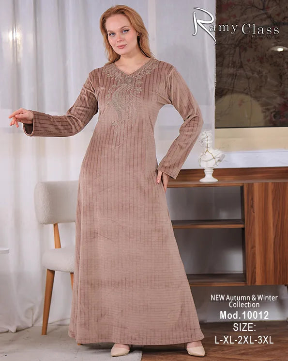 جلابية قطيفة حريمي Ramy Class موديل 10012 | جلابية استقبال شتوية تطريز