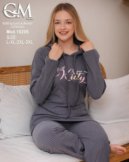 طقم شتوي حريمي قطيفة مضلع بكابيشو – موديل 10205 – مقاسات حتى 3XL