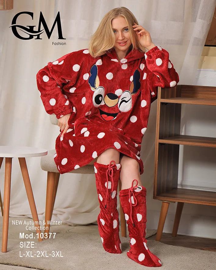 بيجامة شتوية نسائية قطيفة برسومات لطيفة – موديل 10377 | GM Fashion