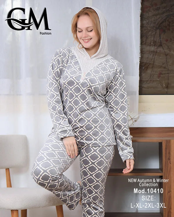 بيجامة شتوي حريمي قطيفة ناعمة مع جاكت دافئ – GM Fashion موديل 10410