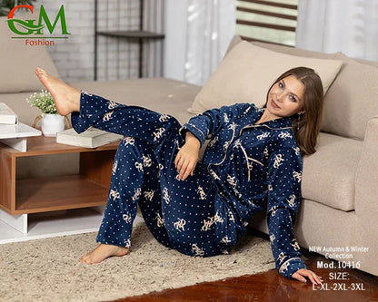 بيجامة قطيفة حريمي كلاسيك GM Fashion | موديل 10416 طقم استقبال شتوي بأزرار