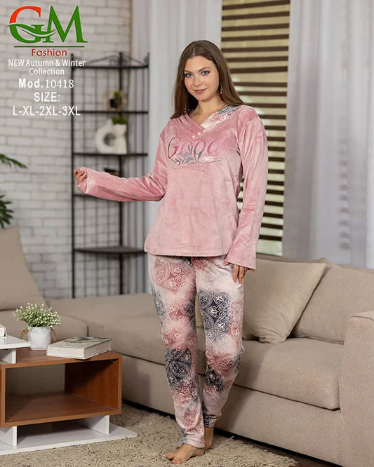 بيجامة حريمي قطيفة منقوشة GM Fashion | موديل 10418 بيجامات شتوي تقيلة برسومات