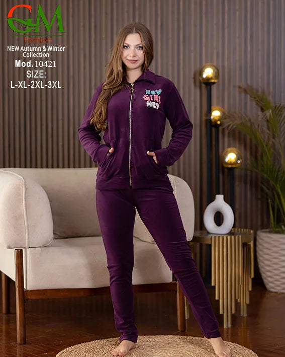بيجامة حريمي قطيفة مطرزة GM Fashion | موديل 10421 بجاكيت شتوي وسوستة