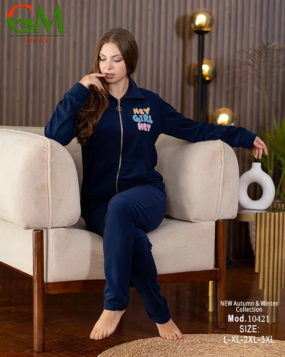 بيجامة حريمي قطيفة مطرزة GM Fashion | موديل 10421 بجاكيت شتوي وسوستة