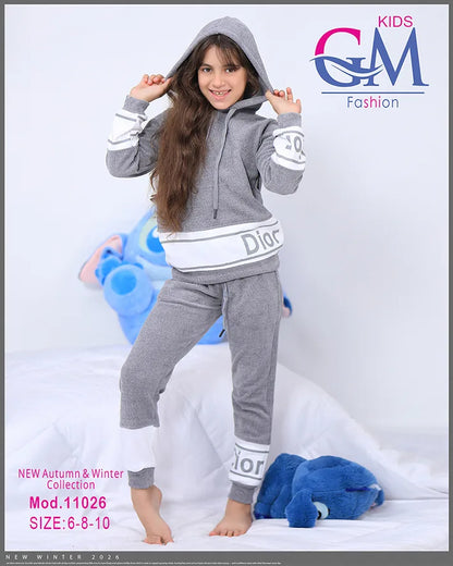 طقم بيجامة بناتي شتوي GM Kids | موديل 11026 بطبعة عصرية