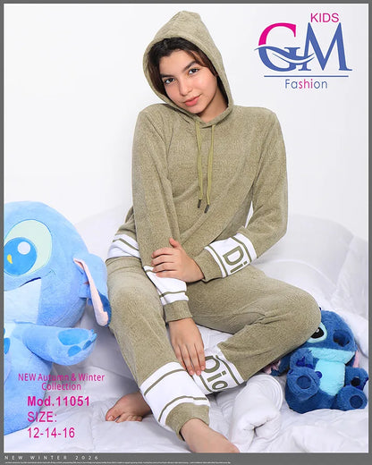 طقم بيجامة بناتي شتوي GM Kids | موديل 11051 بطبعة "Happy" لطيفة