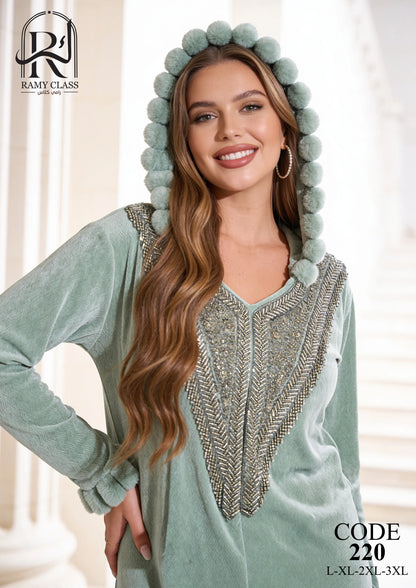 جلابية حريمي قطيفة مطرزة بفرو ناعم – Ramy Class موديل 220