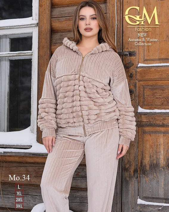 طقم حريمي شتوي قطعتين قطيفة بفرو  – GM Fashion موديل 34