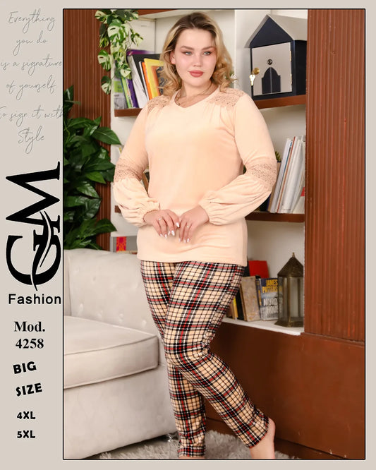 طقم شتوي بيتي مخملي للمقاسات الكبيرة 4XL و5XL – موديل 4258 | GM Fashion