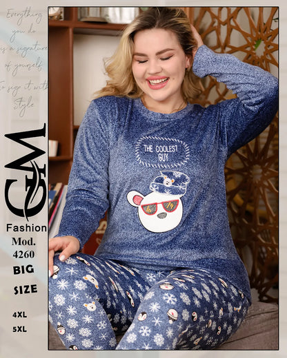 طقم بيجامة شتوية قطيفة برسمة دب | موديل 4260 | GM Fashion مقاسات كبيرة 4XL - 5XL