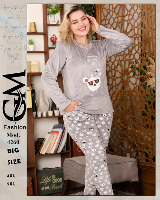 طقم بيجامة شتوية قطيفة برسمة دب | موديل 4260 | GM Fashion مقاسات كبيرة 4XL - 5XL
