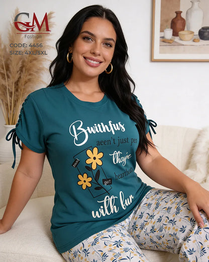 بيجامة حريمي مقاسات كبيرة قطن تيشيرت بطباعة وبنطلون مزخرف – GM Fashion موديل 4456